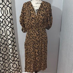 Leopard dress with pockets